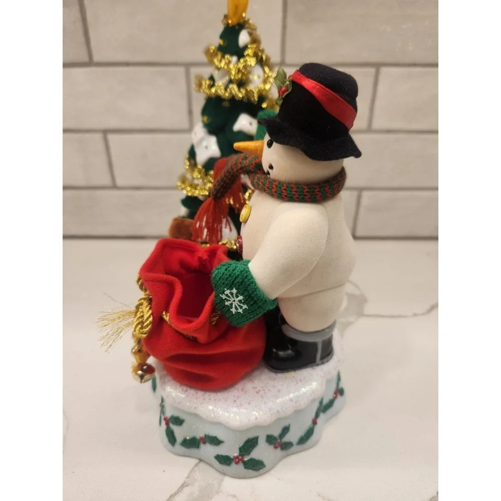 Avon A Wonderful Countdown to Christmas Talking Lighted Snowman Advent Tree-READ